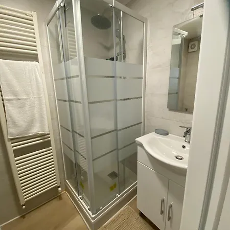 Apartment Rizzoli 3 Senzanome