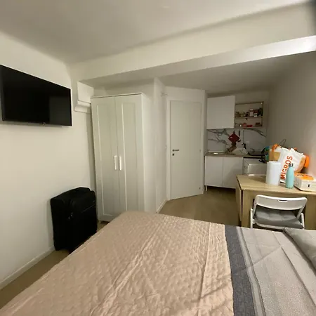 Apartment Rizzoli 3 Senzanome